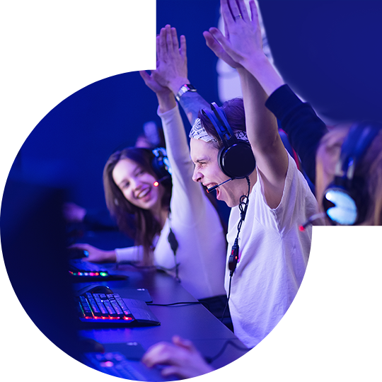 J9九游独家双向驱动技术<br>让电竞玩家尽情享受极致高速快感